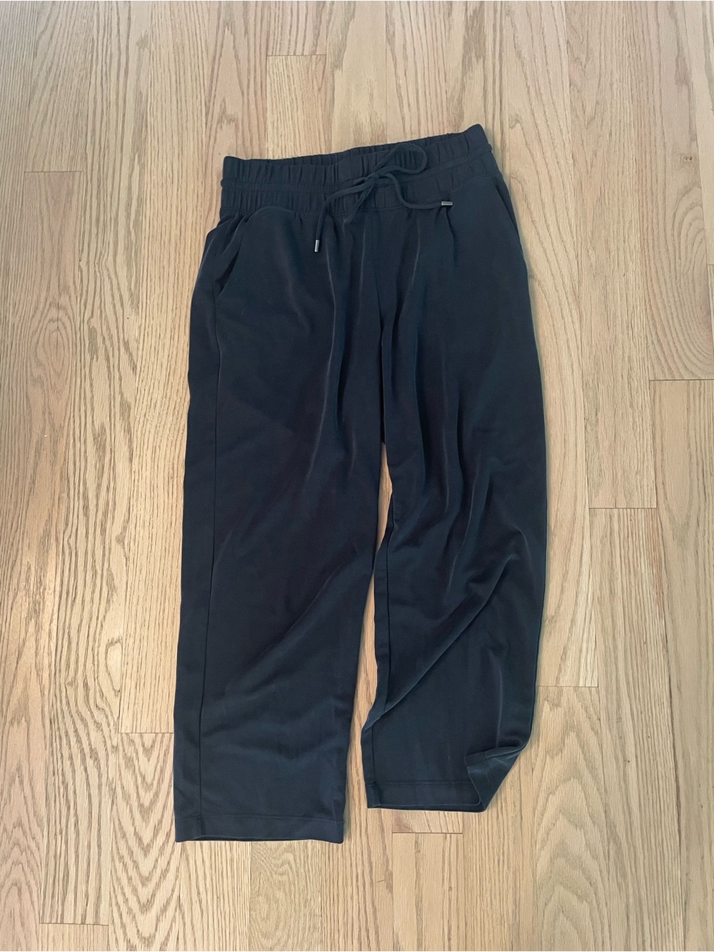 Lou and Grey LOFT comfortable drawstring cropped lounge pant